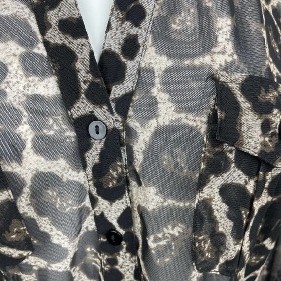 CHICO'S Leopard Print Button Up Sheer Blouse Top Sz Large - Picture 4 of 6